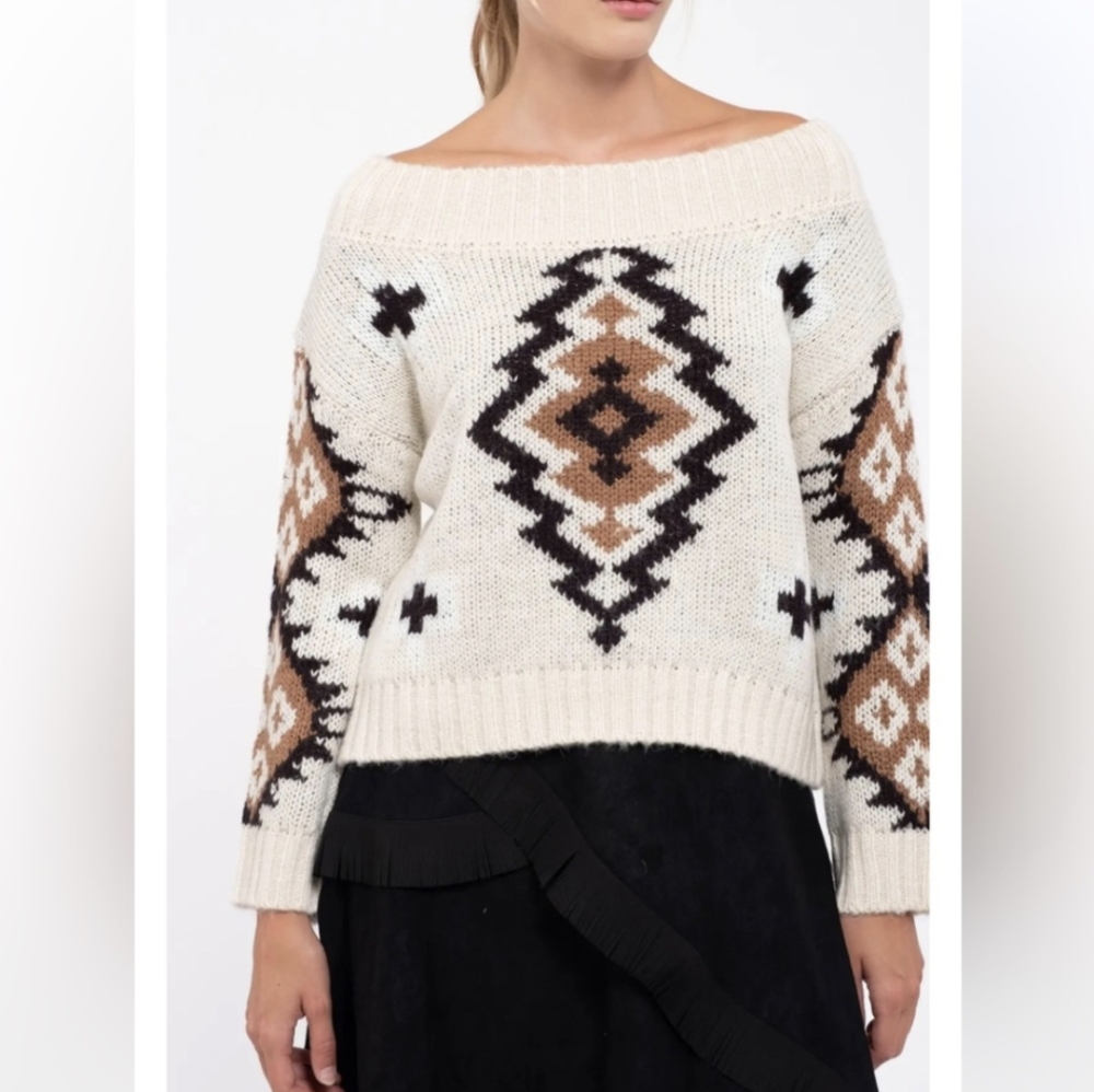 Moon River Cream and Gray Chevron Knit Sweater